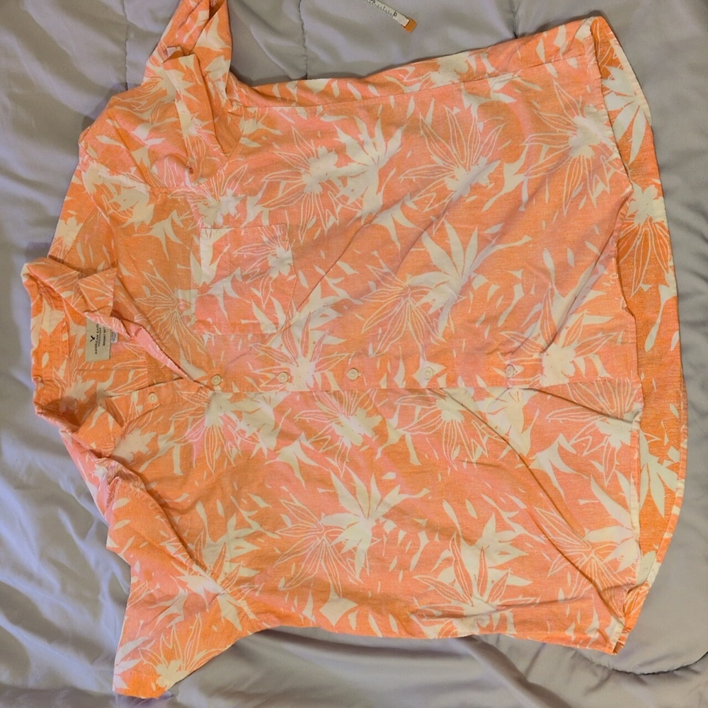 AEO (L) Short Sleeve Button Down Shirt